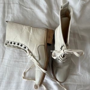 Vintage Scruples Victorian Style Ivory Boots